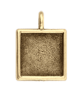 Patera - Small Pendant Square - Gold (1)